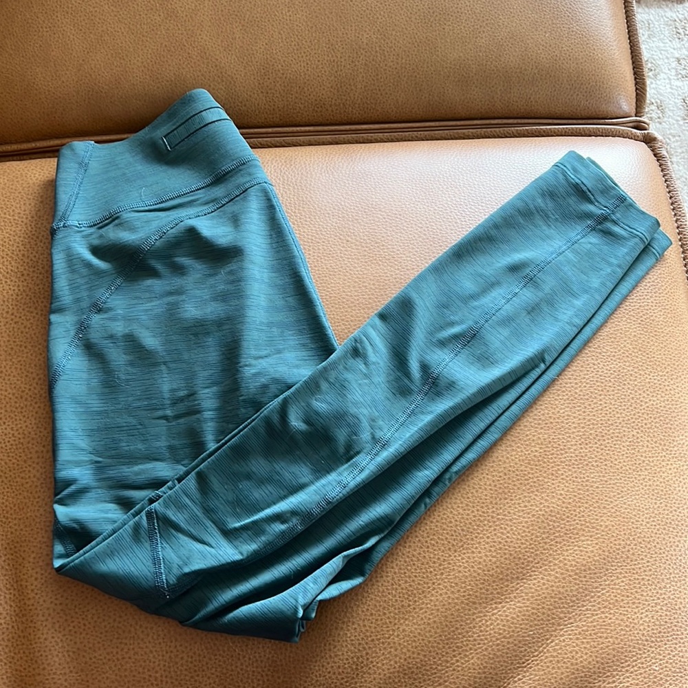 Outdoor Voices XS Techsweat 7/8 Core leggings in Evergreen